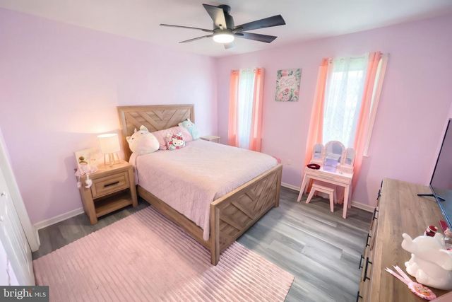 18 FERNDALE RD, Seven Valleys, PA 17360