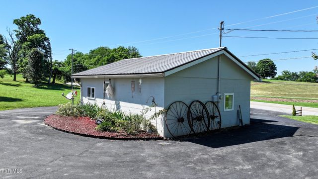 2735 Highway 107, Chuckey, TN 37641