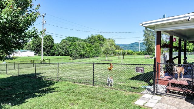 2735 Highway 107, Chuckey, TN 37641