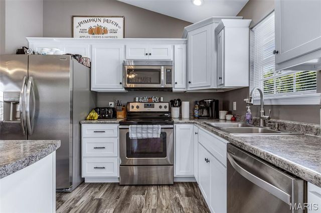 445 N Haven Drive, Farmington, MO 63640