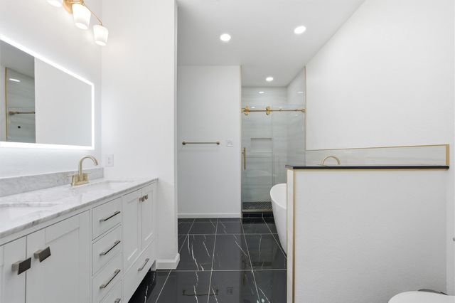 808 E Pecan Avenue, Waco, TX 76704