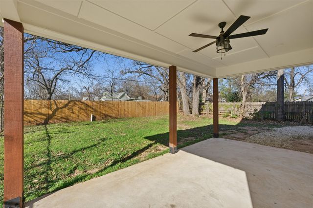 808 E Pecan Avenue, Waco, TX 76704