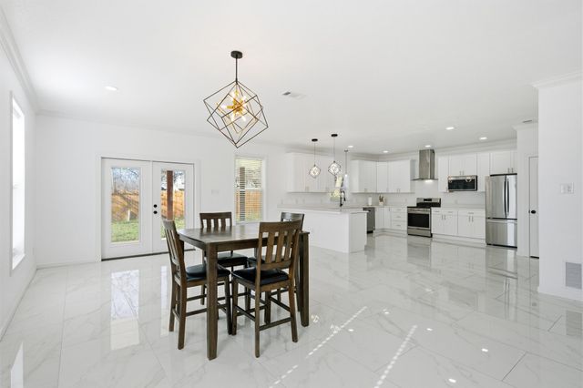 808 E Pecan Avenue, Waco, TX 76704