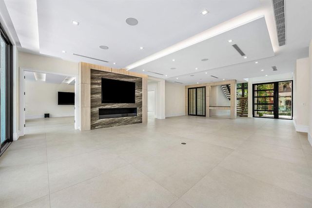 191 W Coconut Palm Road, Boca Raton, FL 33432