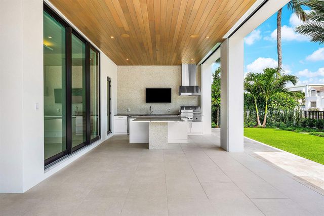 191 W Coconut Palm Road, Boca Raton, FL 33432