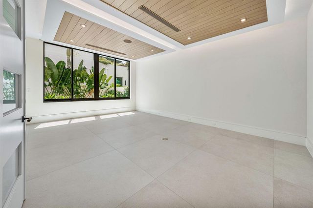 191 W Coconut Palm Road, Boca Raton, FL 33432