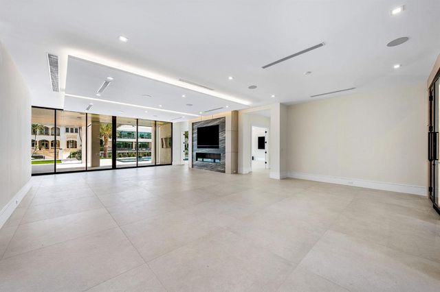 191 W Coconut Palm Road, Boca Raton, FL 33432