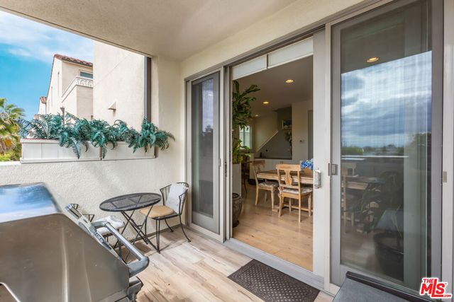 5547 Palm Drive, Hawthorne, CA 90250