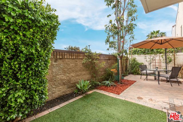 5547 Palm Drive, Hawthorne, CA 90250