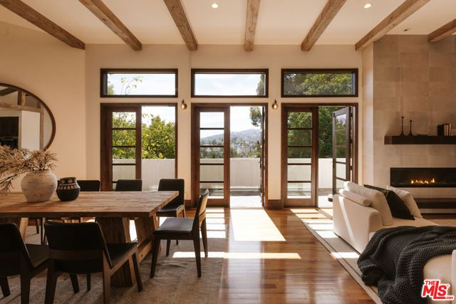 6280 Ivarene Avenue, Los Angeles, CA 90068