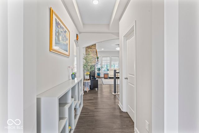 10780 Creekbed Circle, Fishers, IN 46038