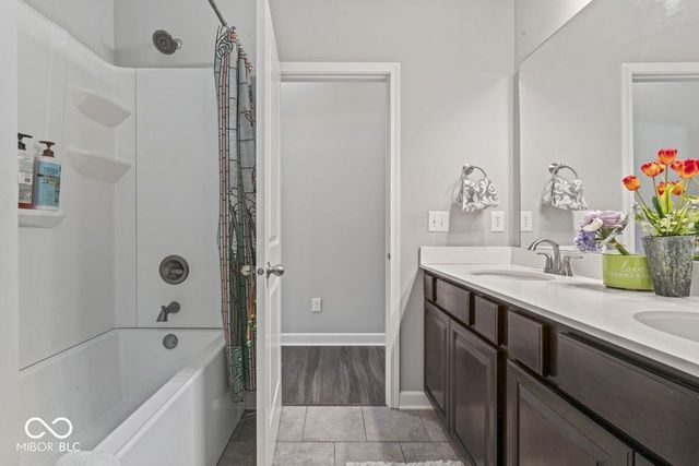 10780 Creekbed Circle, Fishers, IN 46038