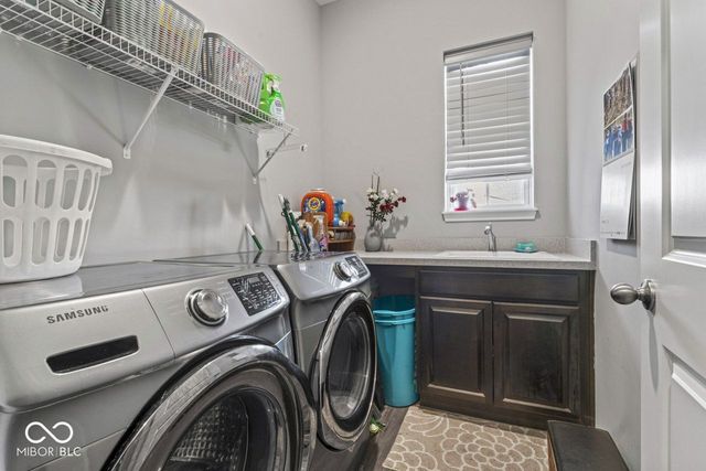 10780 Creekbed Circle, Fishers, IN 46038