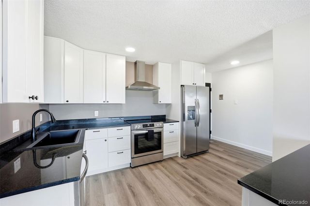 9335 E Center Avenue 10C, Denver, CO 80247
