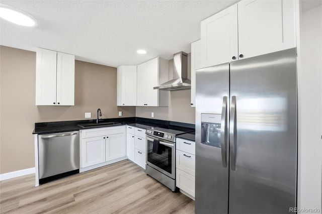 9335 E Center Avenue 10C, Denver, CO 80247