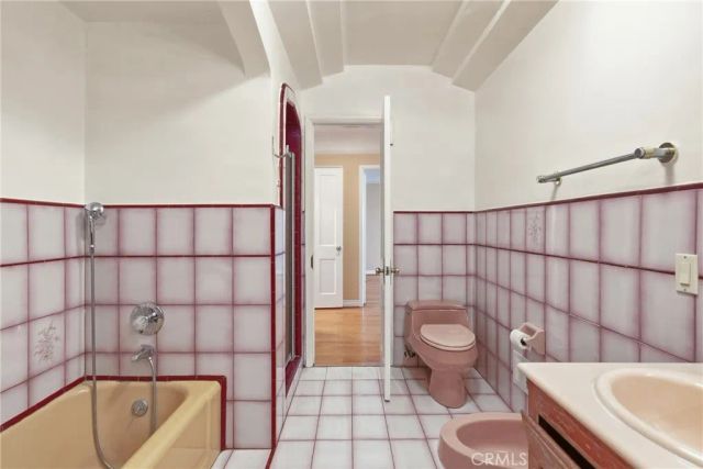 238 S Detroit, Los Angeles, CA 90036