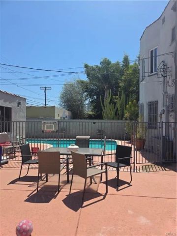 238 S Detroit, Los Angeles, CA 90036