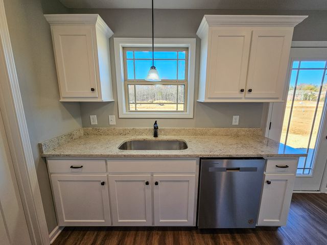 1505 Green Ln, Shelbyville, TN 37160