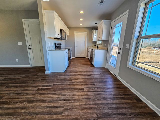 1505 Green Ln, Shelbyville, TN 37160