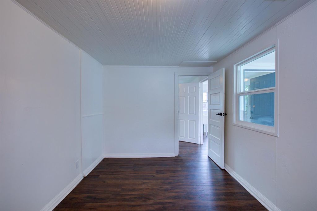 Image 34 of property listing at 1241 6th, Atwater, CA 95301