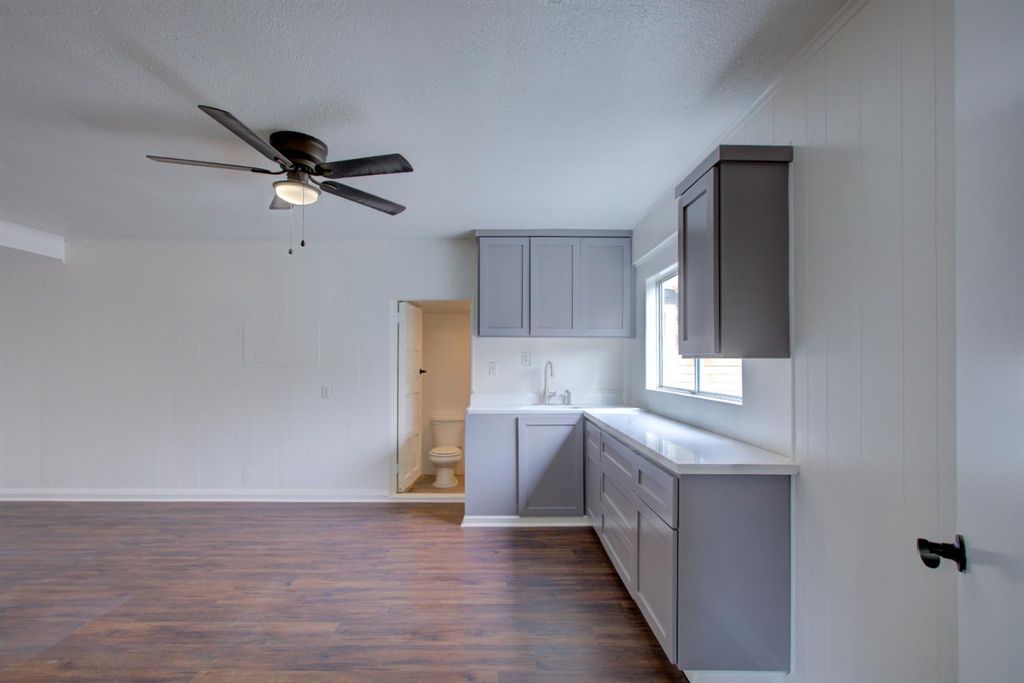 Image 49 of property listing at 1241 6th, Atwater, CA 95301