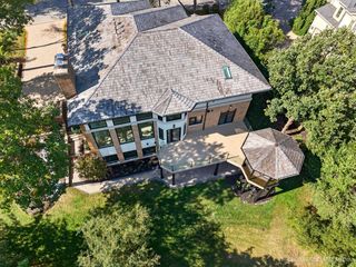 9427 Falling Waters Drive, Burr Ridge, IL 60527