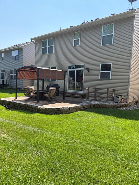 728 Newberry Lane, Chaska, MN 55318 — photo 4
