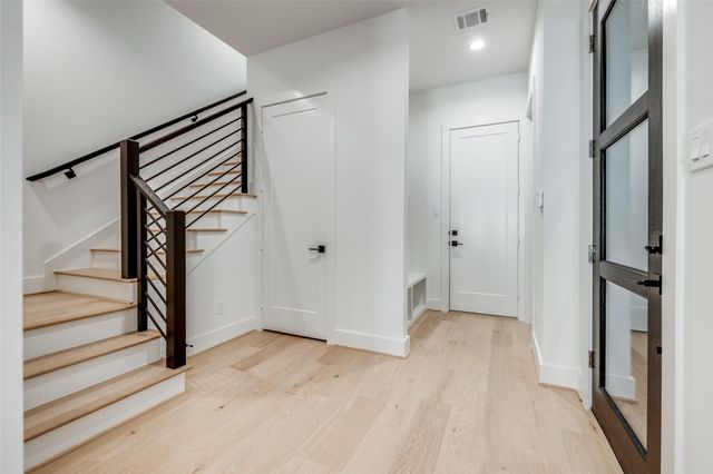 3909 Driscoll Street, Houston, TX 77098