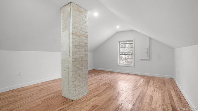 219 E 238th Street, Bronx, NY 10470