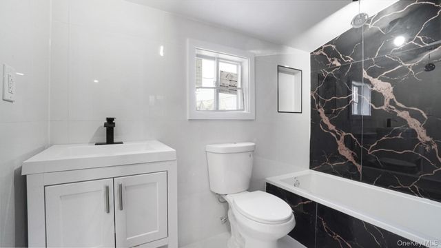 219 E 238th Street, Bronx, NY 10470