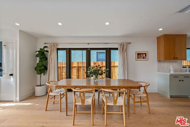 7803 Vicksburg Avenue, Los Angeles, CA 90045