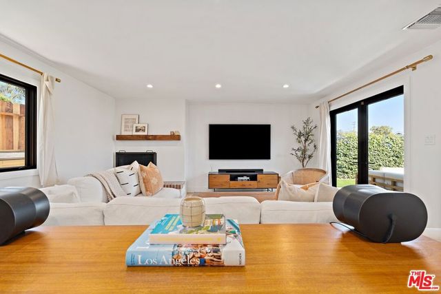 7803 Vicksburg Avenue, Los Angeles, CA 90045