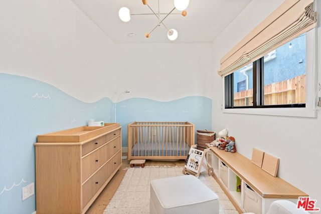 7803 Vicksburg Avenue, Los Angeles, CA 90045
