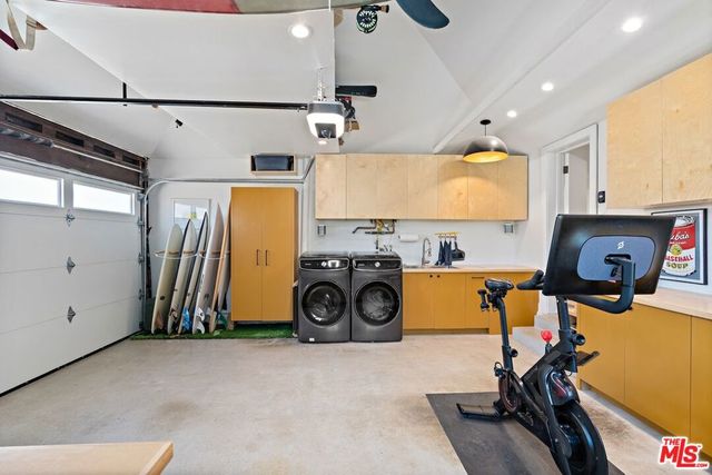 7803 Vicksburg Avenue, Los Angeles, CA 90045