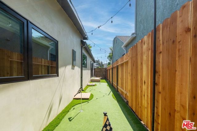 7803 Vicksburg Avenue, Los Angeles, CA 90045