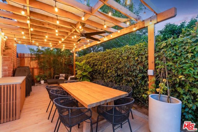 7803 Vicksburg Avenue, Los Angeles, CA 90045