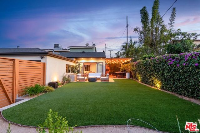 7803 Vicksburg Avenue, Los Angeles, CA 90045