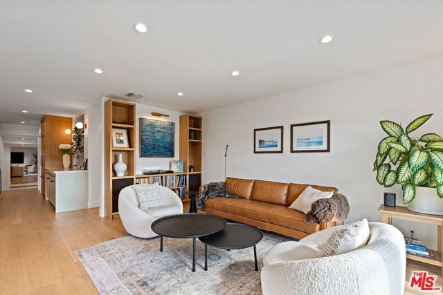 7803 Vicksburg Avenue, Los Angeles, CA 90045