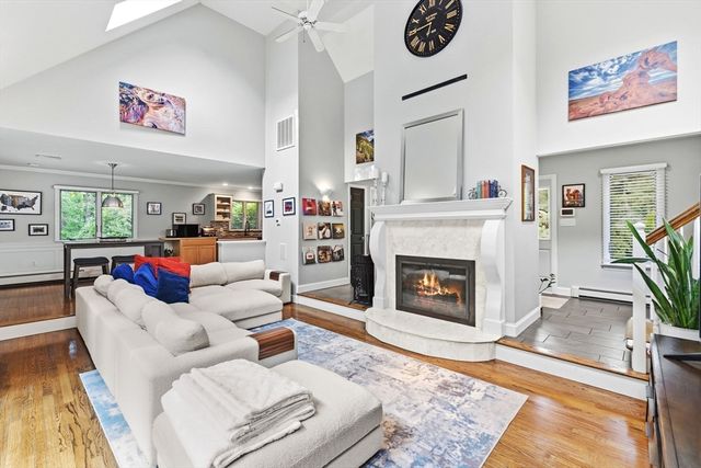 23 Ashley Ln, Acushnet, MA 02743