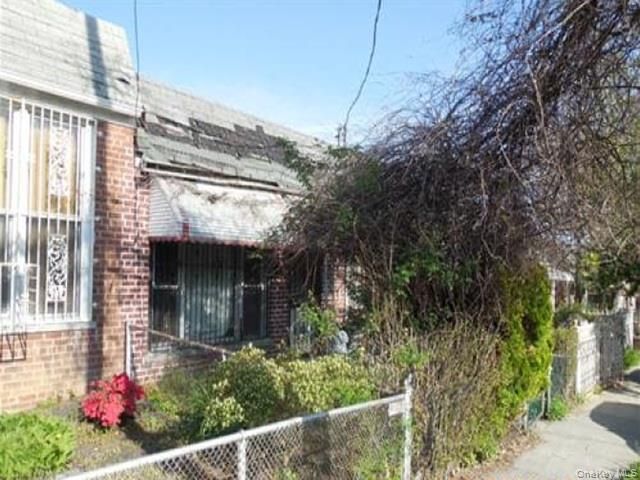 3342 Gunther Avenue, Bronx, NY 10469