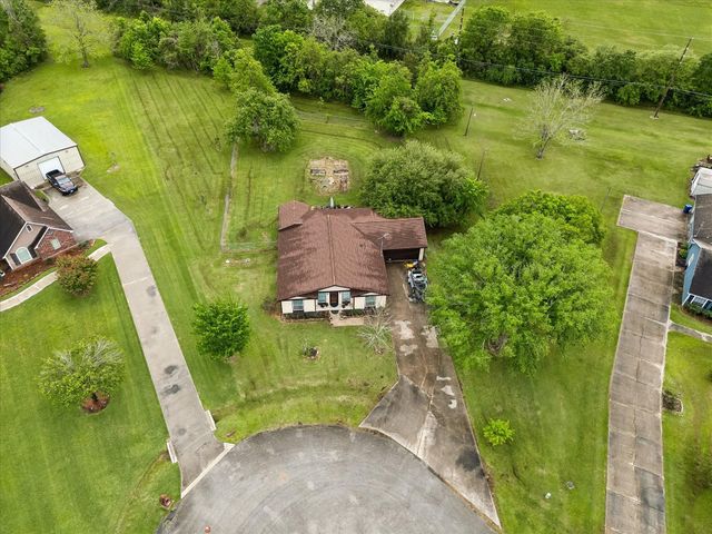 103 Spanish Trace Street, Crosby, TX 77532