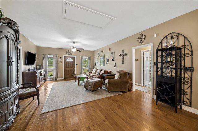 103 Spanish Trace Street, Crosby, TX 77532