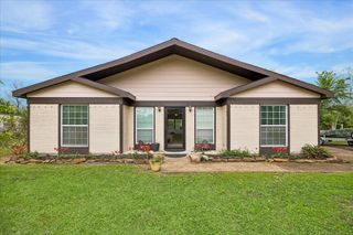 103 Spanish Trace Street, Crosby, TX 77532