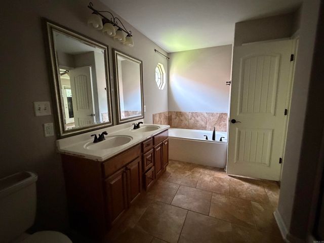 1065 Skyline Drive, Alexander, AR 72002