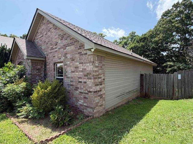 1065 Skyline Drive, Alexander, AR 72002