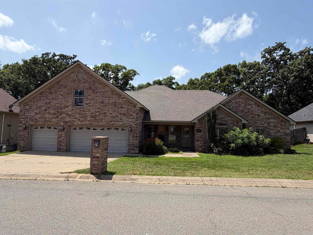 1065 Skyline Drive, Alexander, AR 72002