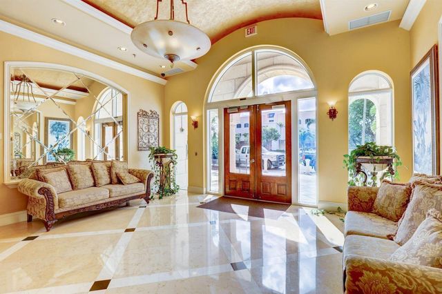 616 Clearwater Park Road 913, West Palm Beach, FL 33401