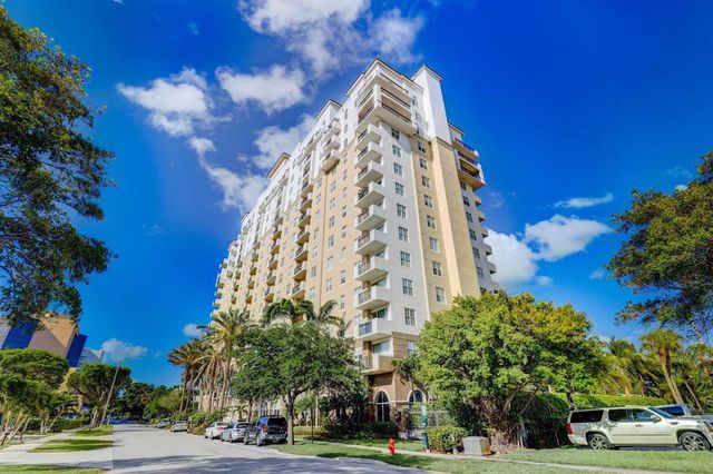 616 Clearwater Park Road 913, West Palm Beach, FL 33401