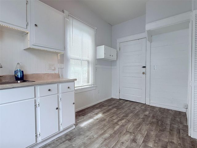 1924 26th Street, Galveston, TX 77550