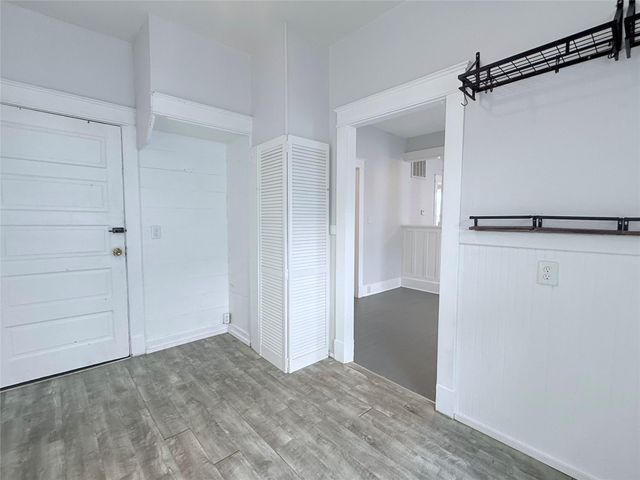 1924 26th Street, Galveston, TX 77550